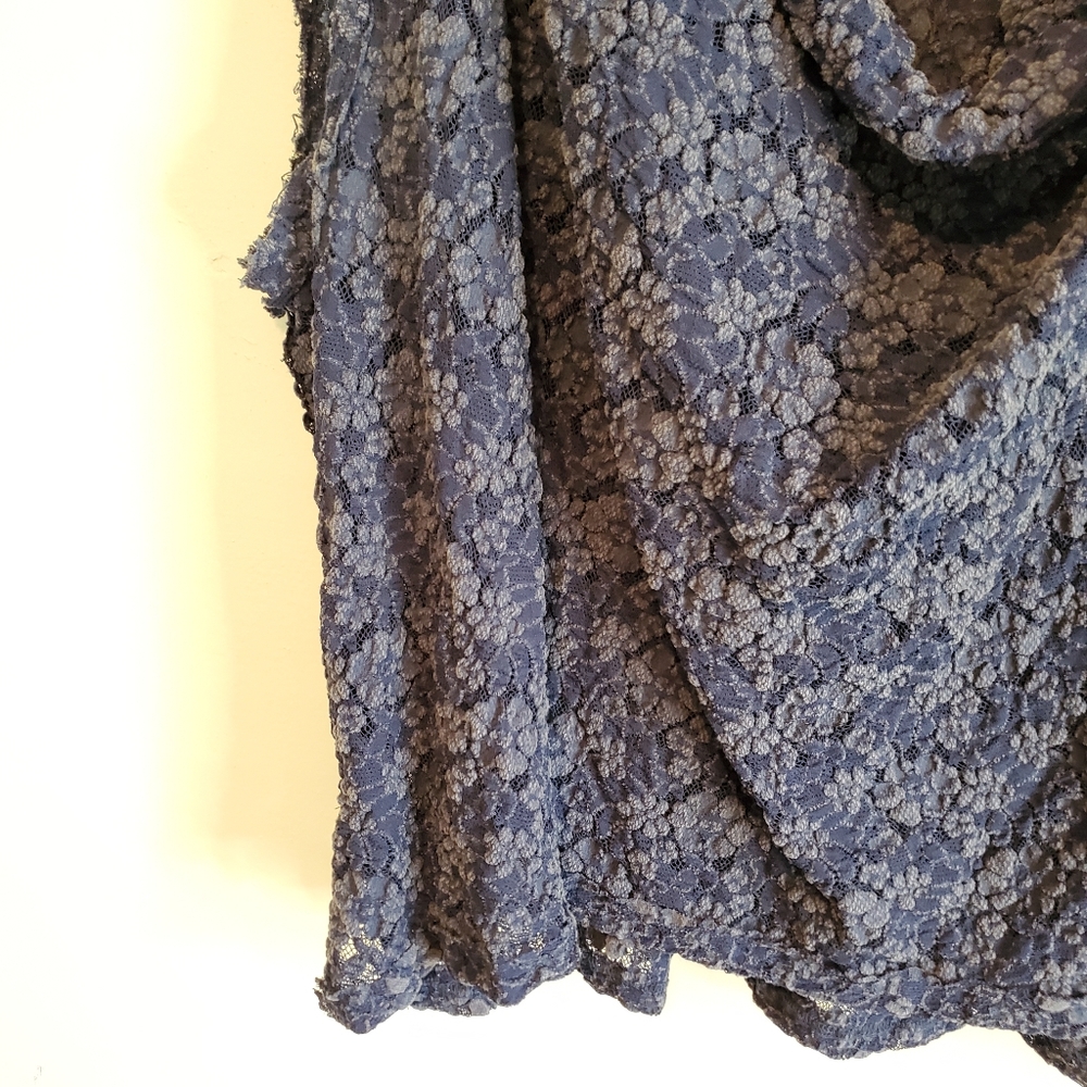 FREE PEOPLE Floral Lace Drapey Front Tunic Top M - Picture 3 of 8